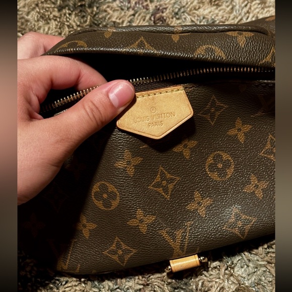 Worn, some makeup stains hence why I’m selling it for so cheap. - Picture 4 of 6